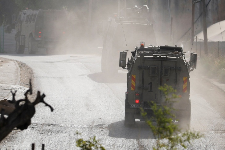 إصابة جنديين إسرائيليين وإعطاب آلية خلال اقتحام طوباس