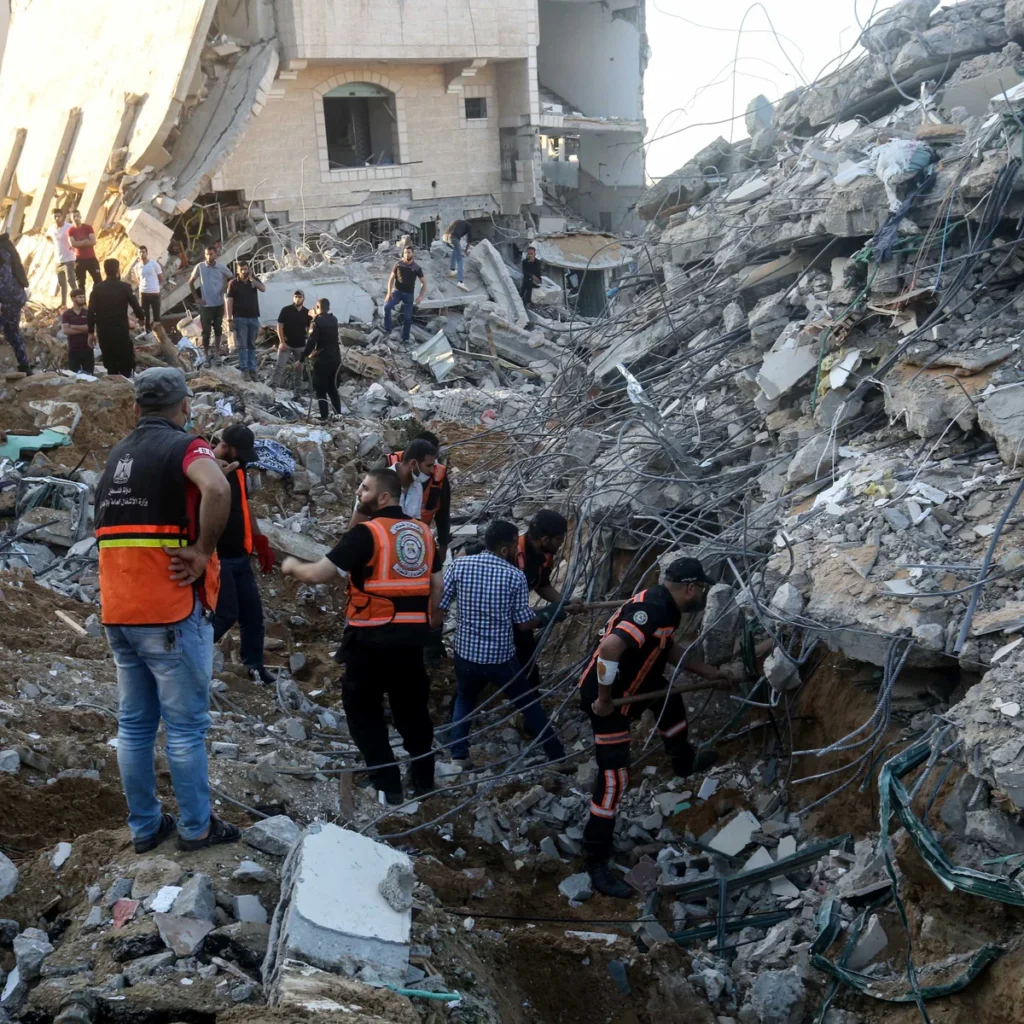 4 شهداء و17 مصابا في غارة للاحتلال الإسرائيلي على منزل وسط قطاع غزة