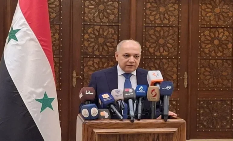 رئيس الوزراء السوري: مستعدون للتعاون مع أي قيادة يختارها الشعب