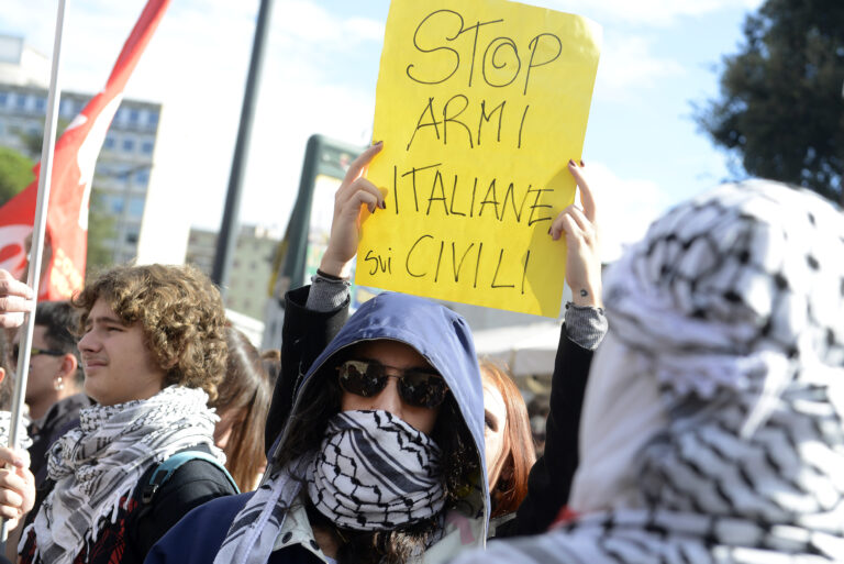 صادرات الأسلحة الإيطالية إلى إسرائيل تغذي عنف المستوطنين