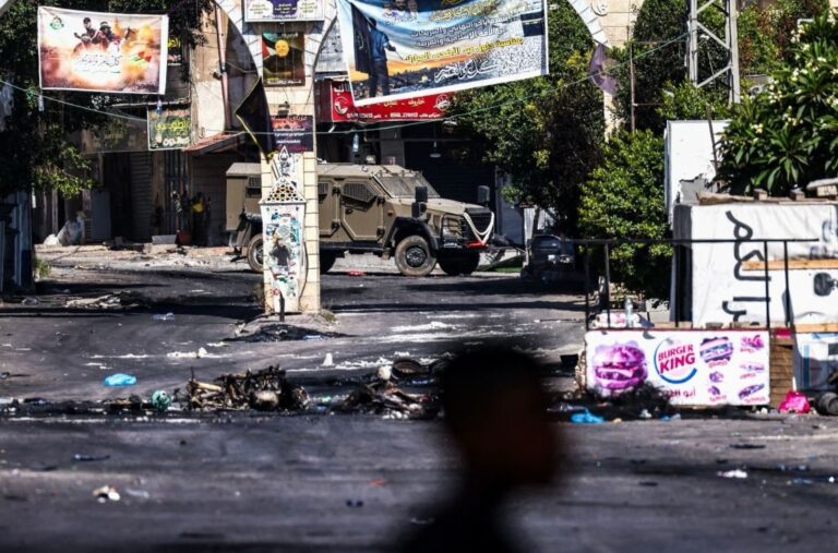 الاحتلال يوسع العدوان على جنين ويقتحم عددا من بلداتها وسط تدمير واسع في البنية التحتية