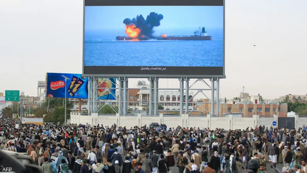 بيان حوثي: مستمرون بمنع الملاحة الإسرائيلية في البحر الأحمر