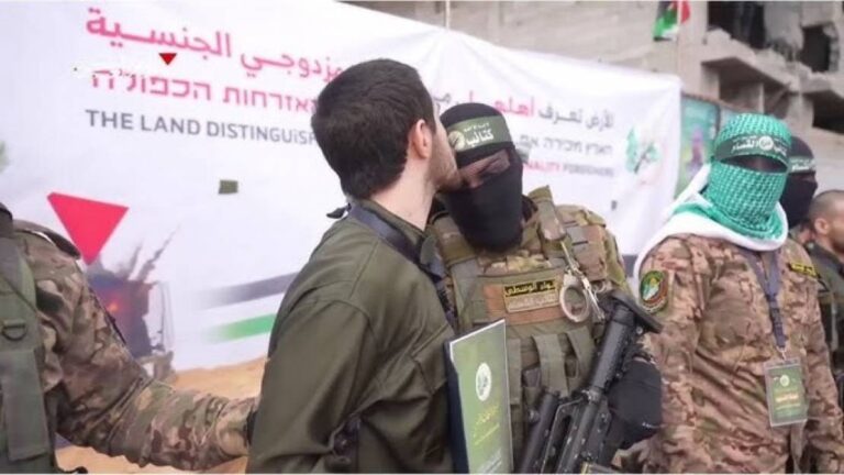 أسرى إسرائيليون مفرج عنهم من غزة يعلقون على استئناف الحرب