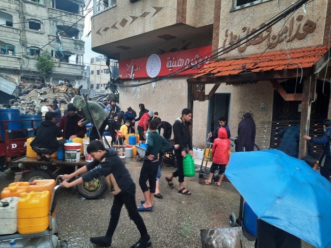 مقرر اممي: إسرائيل تستخدم التعطيش كسلاح ضد الفلسطينيين في غزة