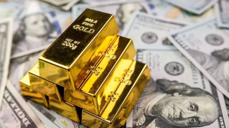 الذهب يسجل أعلى مستوى على الإطلاق مع تراجع الدولار والمخاوف من الحرب التجارية