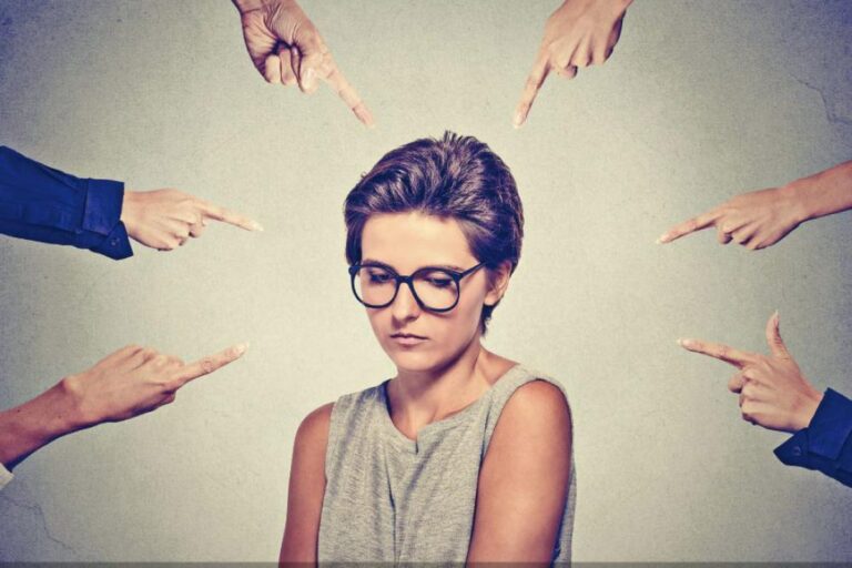 خاص لطريق المحبة: المرأة المطلقة ومعززات تقدمها مجتمعيا واسريا