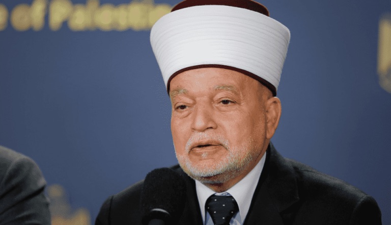 مفتي القدس والديار الفلسطينية: الجمعة 6/6 أول أيام عيد الأضحى