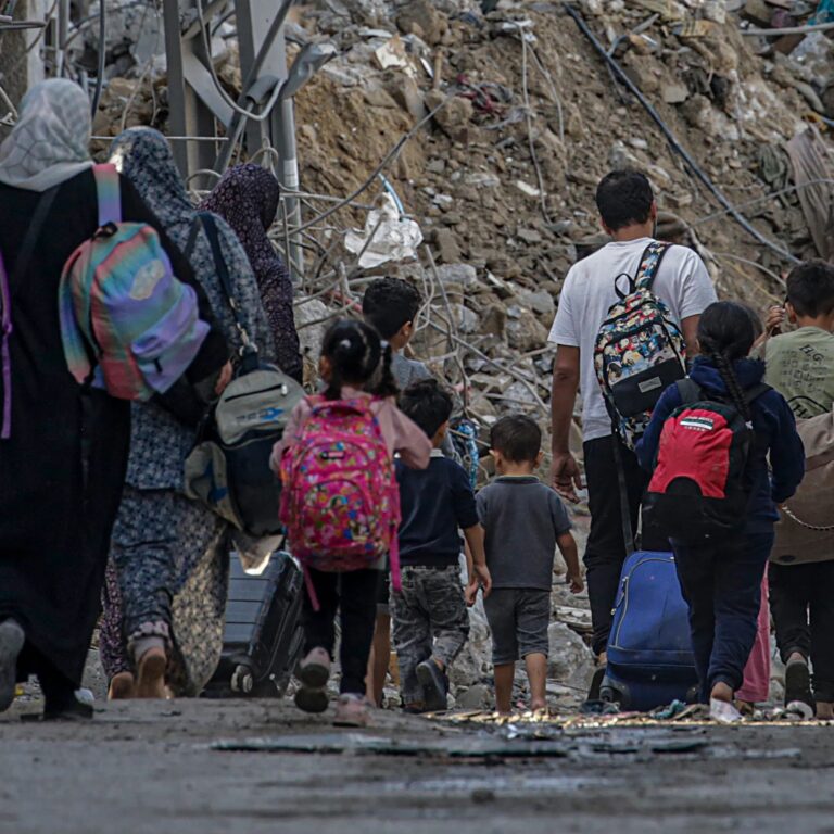 تقرير: إدارة ترامب تعمل على خطة لنقل مليون غزي من غزة إلى ليبيا