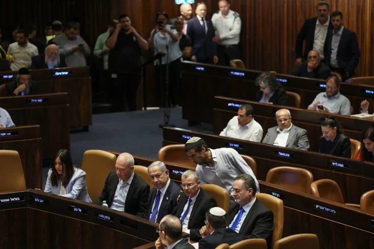 بطلب من المعارضة الاسرائيلية..”الكنيست” تصوت اليوم على حل نفسها