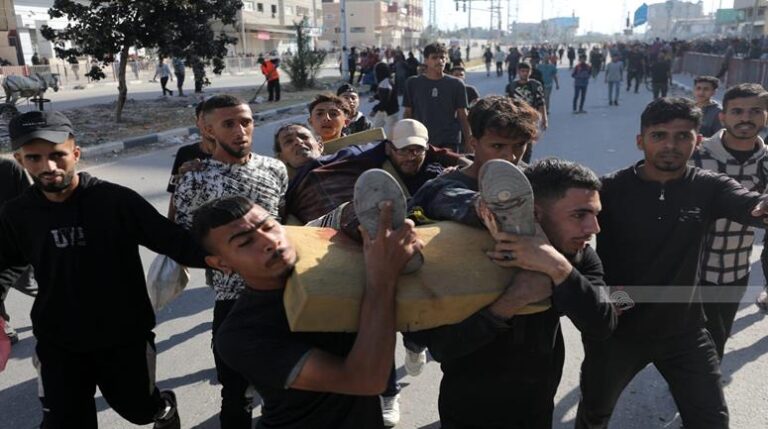 المكتب الإعلامي الحكومي بغزة : الاحتلال ينصب كميناً دموياً ويستدرج آلاف الجوعى