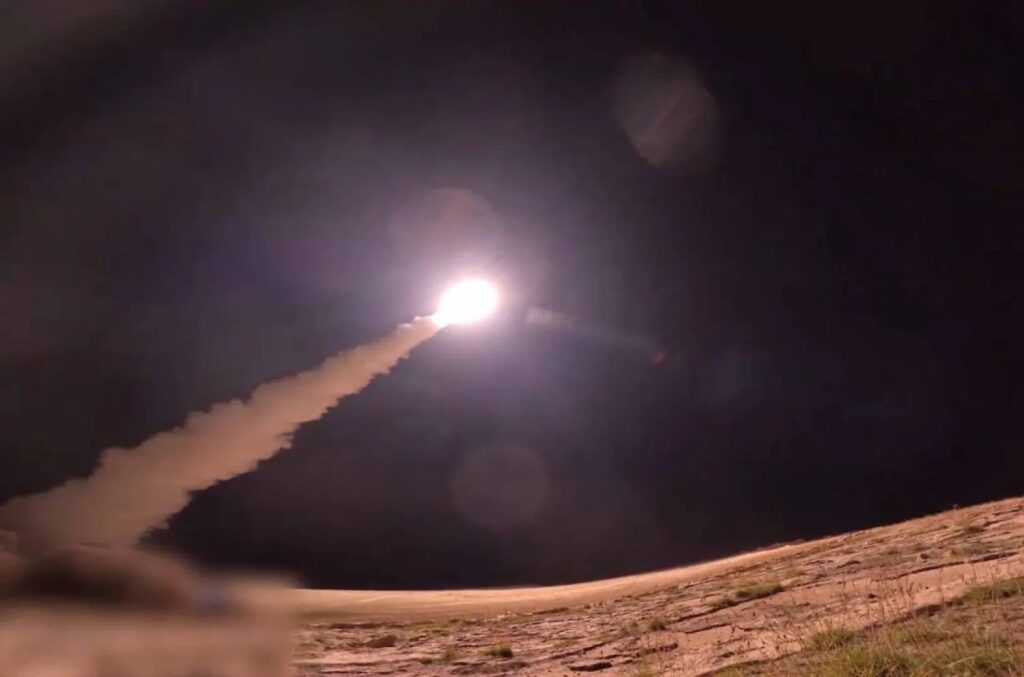 الجيش الإسرائيلي: رصدنا إطلاق صاروخ من اليمن