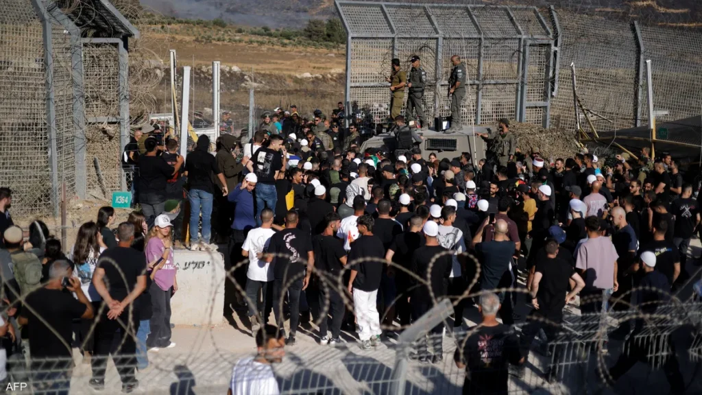 بعد “عبور الدروز”.. ماذا تفعل إسرائيل على الحدود مع سوريا؟