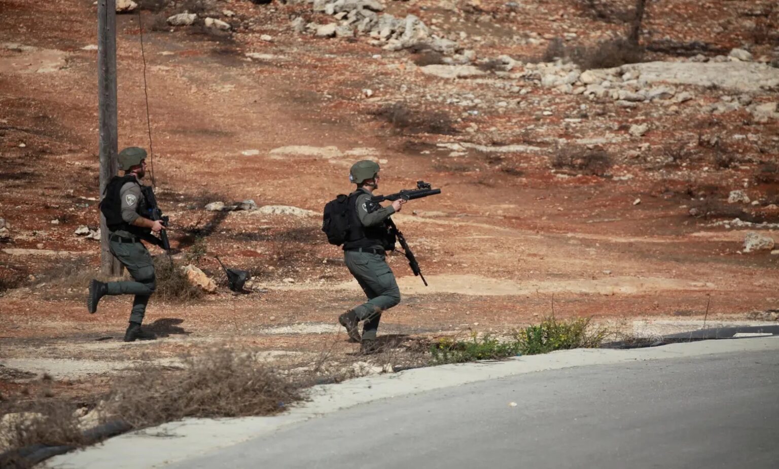 ثلاث إصابات برصاص الاحتلال شرق نابلس