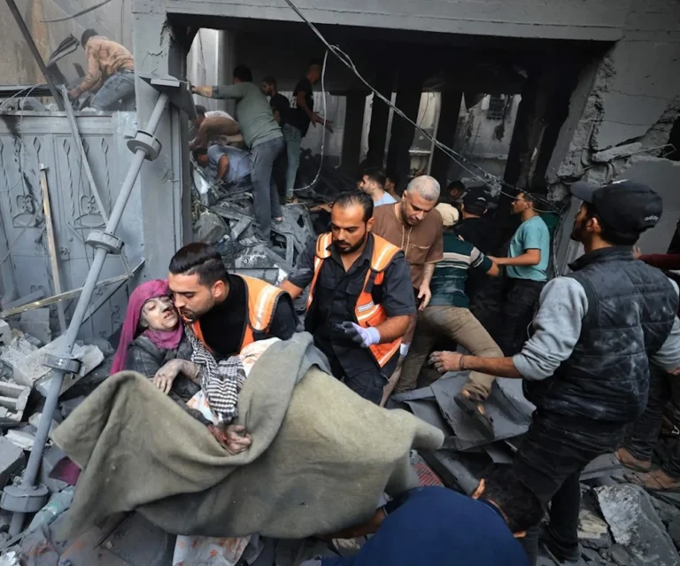 19 شهيداً بينهم أطفال ورضع بقصف الاحتلال على خان يونس