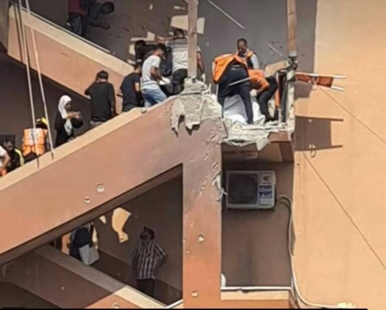 تفاصيل جديدة لمجزرة مستشفى ناصر: الاحتلال نفّذ 3 ضربات متعمدة بينها “الضربة المزدوجة”