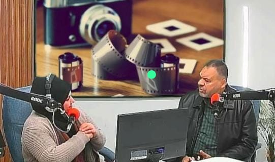 نواف العامر يكتنز اكثر من ١٠٠ كاميرا قديمة تحفظ الرواية الفلسطينية من النكبة حتى اليوم