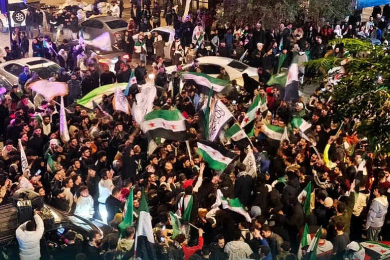 احتفالات في مدن سورية بإلغاء النواب الأميركي قانون قيصر