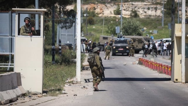 كان: “فضيحة” تهريب العمال الفلسطينيين تكشف الخلل الأمني