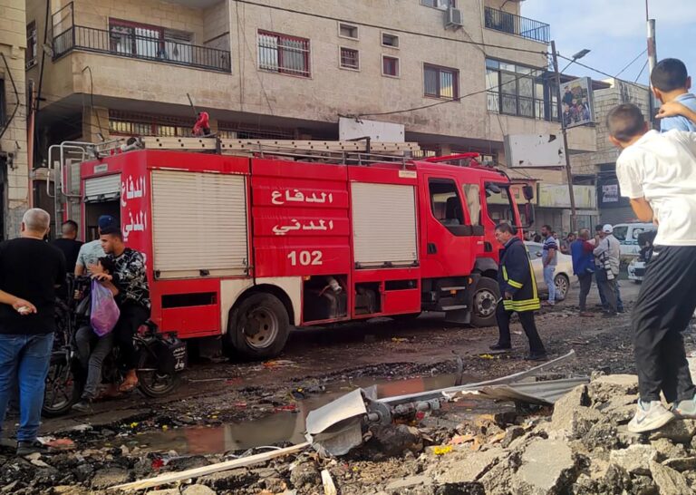خروقات في القطاع توقع شهيدة واصابات بالمناطق الآمنة وتوقف عمل البلديات لنقص الوقود