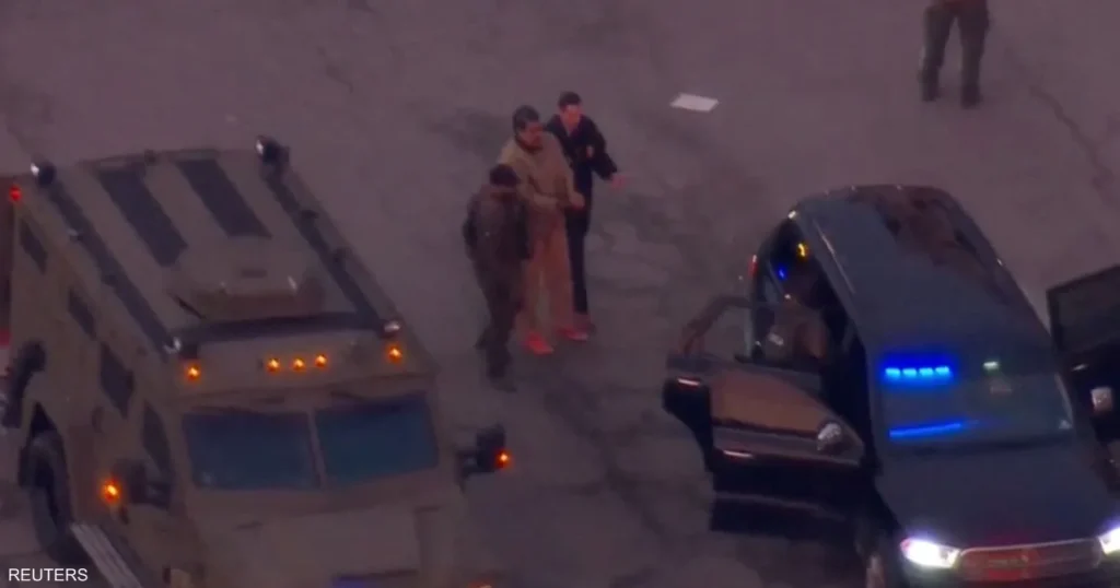 بعد اختطافه.. واشنطن تخضع مادورو للمحاكمة في نيويورك