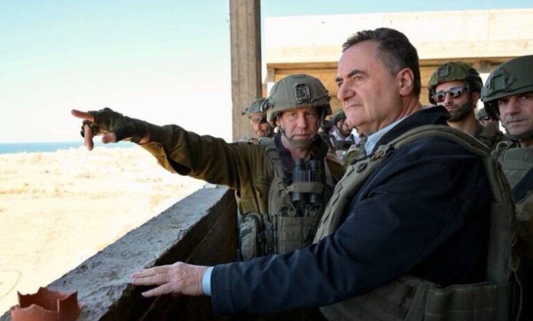 وزير جيش الاحتلال يتمسك بالبقاء العسكري في غزة