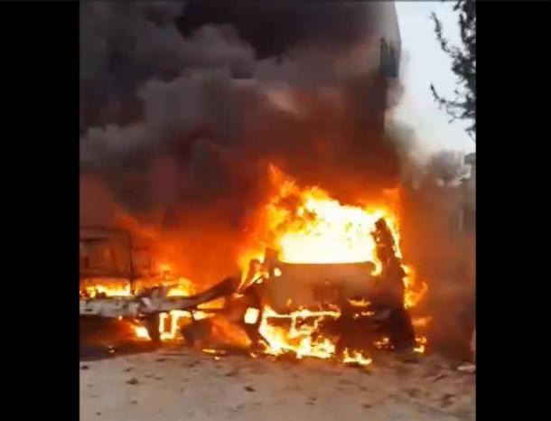 مصادر لبنانية: استشهاد شاب في قصف مركبة في جنوب لبنان