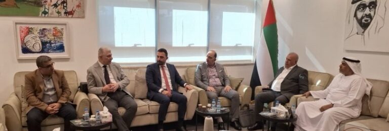 وفد من جامعة النجاح الوطنية يزور نادي الصداقة الإماراتي الفلسطيني لبحث آفاق التعاون المشترك