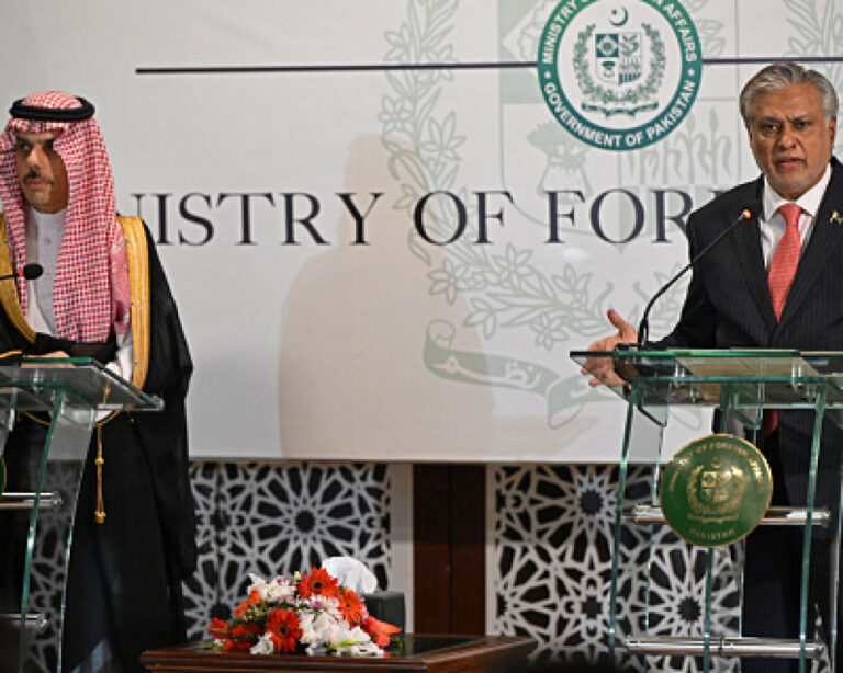 باكستان تعلن عن اجتماع رباعي مع السعودية وتركيا ومصر لبحث جهود التهدئة في الشرق الأوسط