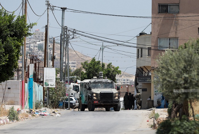 لليوم الثاني: الاحتلال يواصل عدوانه على مخيم عسكر شرق نابلس