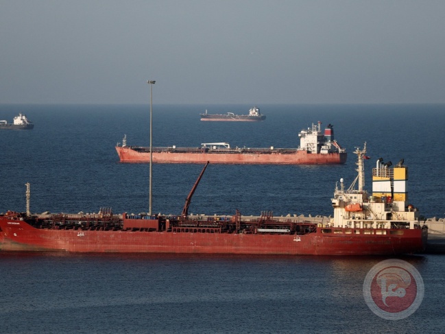 بريطانيا تدرس نشر سفينة حربية في مضيق هرمز لتعزيز مراقبة الألغام