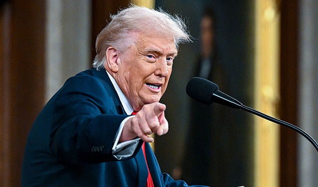 ترامب يتوقع أن يستمر الهجوم على إيران “أربعة أسابيع أو أقل”