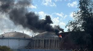 اندلاع حريق في مصافي حيفا باستهدافات لبنانية