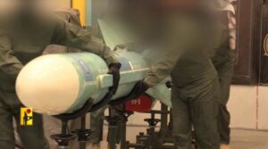 بصاروخ كروز بحري .. حزب الله ييث مشاهد لاستهداف بارجة عسكرية اسرائيلية