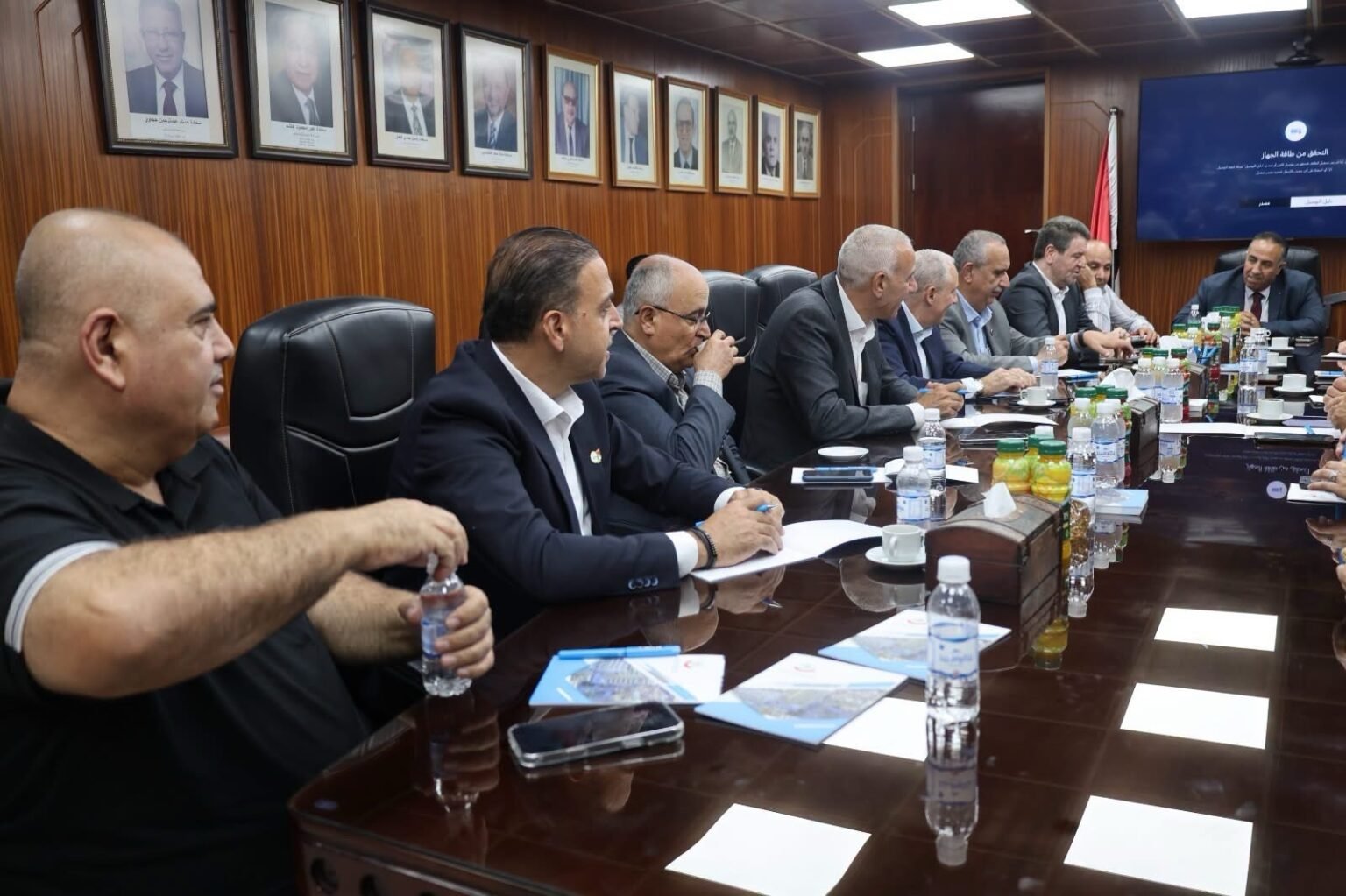 مجلس إدارة الغرفة يبحث مع وزير الاقتصاد الوطنيالعديد من القضايا الاقتصادية