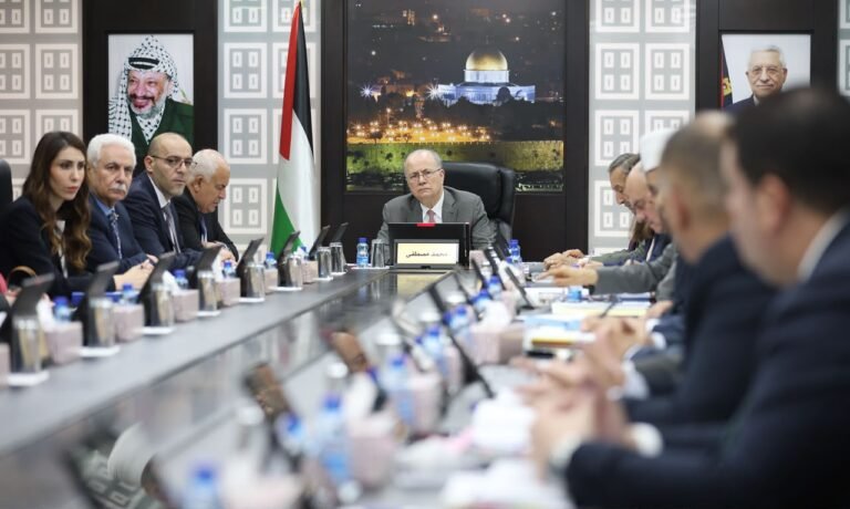 مجلس الوزراء يحذّر من تصاعد جرائم المستوطنين وقوات الاحتلال التي فاقت 500 اعتداء خلال الأسبوع الماضي