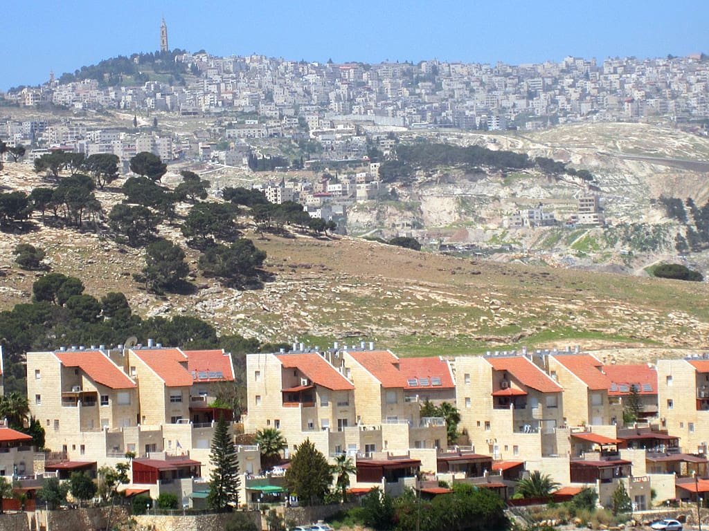 اوروبا تسن تشريعات ضد المستوطنات: السجن 10 سنوات للتعامل التجاري معها