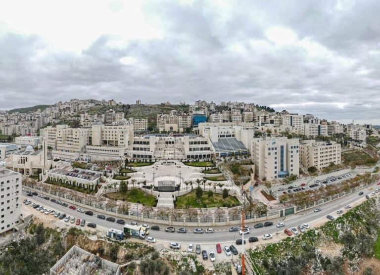جامعة النجاح الوطنية : حين يصبح البناء موقفا
