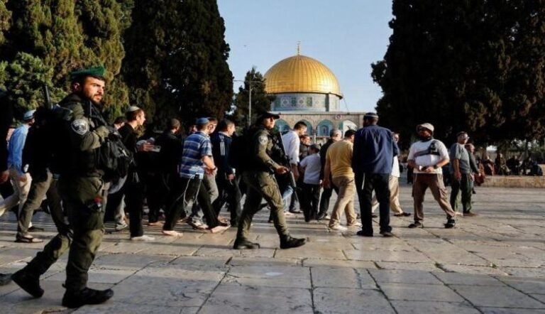 محافظة القدس تحذر من خطورة التصاعد المتسارع في قرارات الاحتلال بإبعاد المقدسيين عن الأقصى