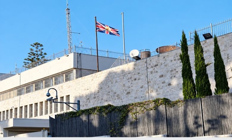 وزير الخارجية البريطاني: القدس الشرقية أرض محتلة ونرفض إغلاق القنصلية البريطانية