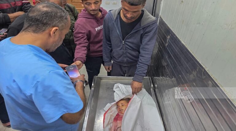 استشهاد زوجين وطفل وإصابة آخرين برصاص وقصف الاحتلال قطاع غزة